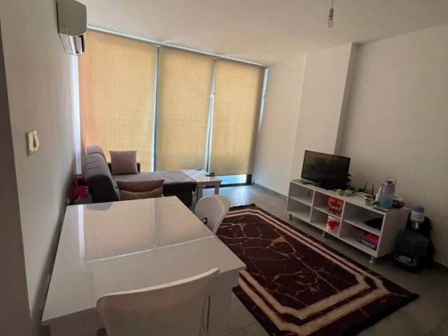 Girne Yukarı Girne Bölgesinde Satılık 1+1 Daire