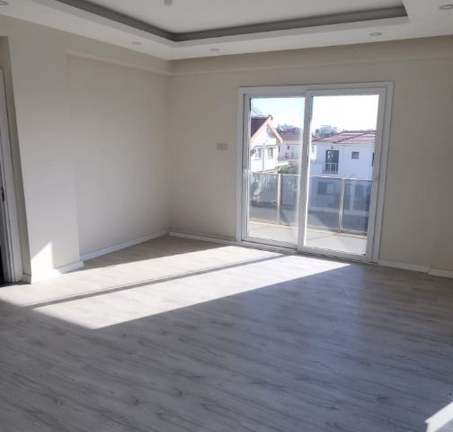 آپارتمان نوساز برای فروش در منطقه YENİBOĞAZİÇİ