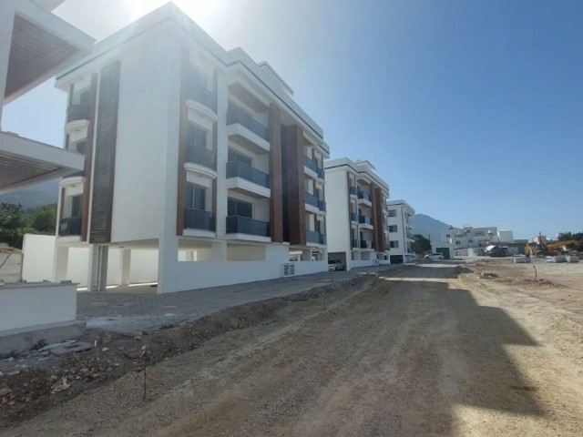 2+1 FLAT FOR SALE IN ALSANCAK, KYRENIA