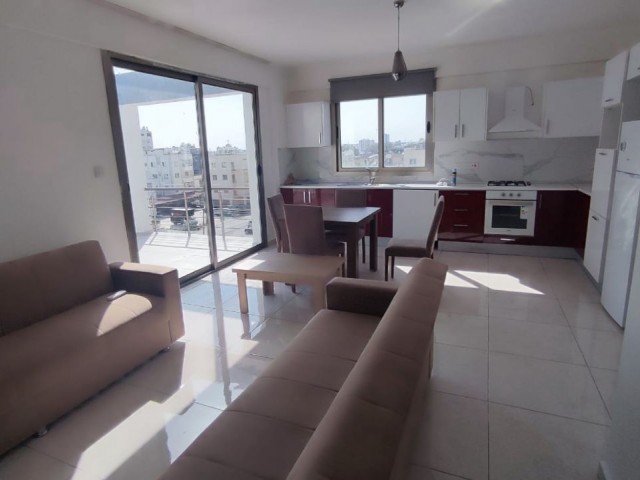 2+1 90 M2 PENTHOUSE 459 STG ZU VERMIETEN IN NICOSIA ORTAKOY