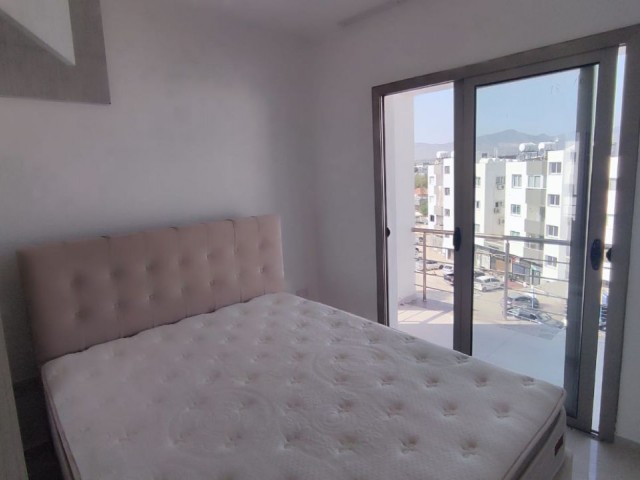 LEFKOŞA  ORTAKÖYDE SATILIK  PENTHOUSE  2+1 90 M2 90000 stg