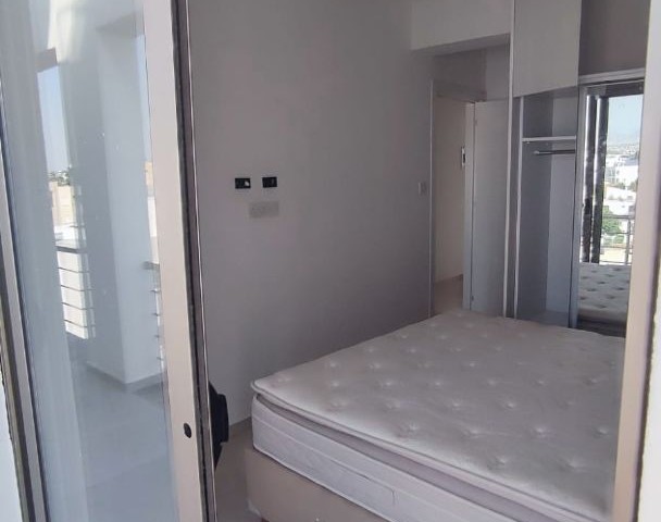 LEFKOŞA  ORTAKÖYDE SATILIK  PENTHOUSE  2+1 90 M2 90000 stg