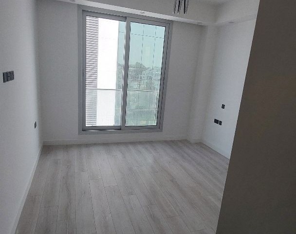 LEFKOŞA YENİŞEHİRDE LÜKS REZİDANS 3+1 LÜKS DAİRE