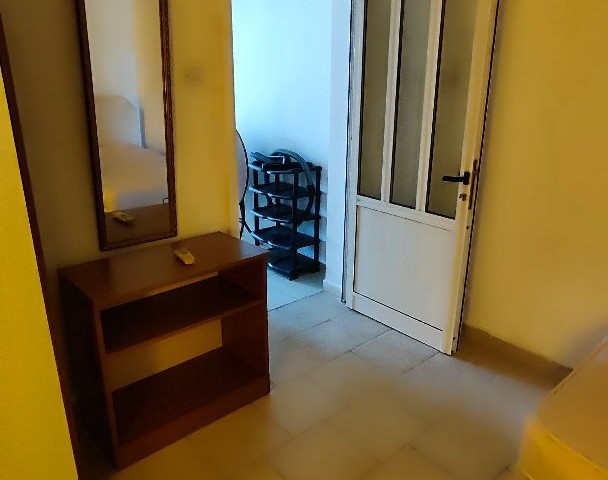 Ground floor 1+1 in Gallipoli area in Nicosia for rent only to female students