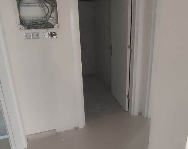 FLATS WITH COMMERCIAL PERMIT IN NICOSIA GÖÇMENKÖY REGION 130000 STG