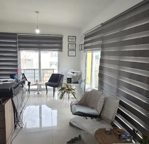 1+1 PENTHOUSE ZUM VERKAUF IN KYRENIA, ZENTRALE LAGE, ALLES IN fußläufiger Entfernung 88000 STG