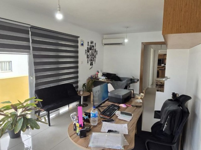 1+1 PENTHOUSE FOR SALE IN KYRENIA CENTRAL LOCATION, WALKING DISTANCE TO EVERYWHERE 88000 STG