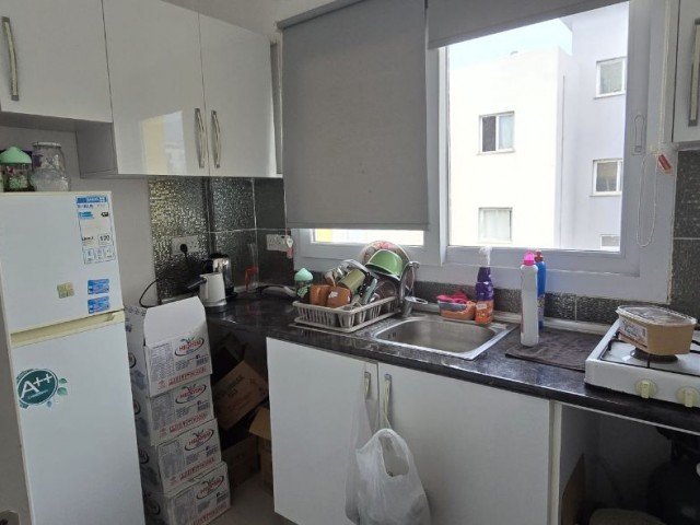1+1 PENTHOUSE FOR SALE IN KYRENIA CENTRAL LOCATION, WALKING DISTANCE TO EVERYWHERE 88000 STG