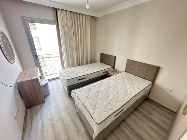 GİRNE  MERKEZDE ULTRA LÜKS FULL EŞYALI KİRALIK DAİRE 2+1 750 STG 