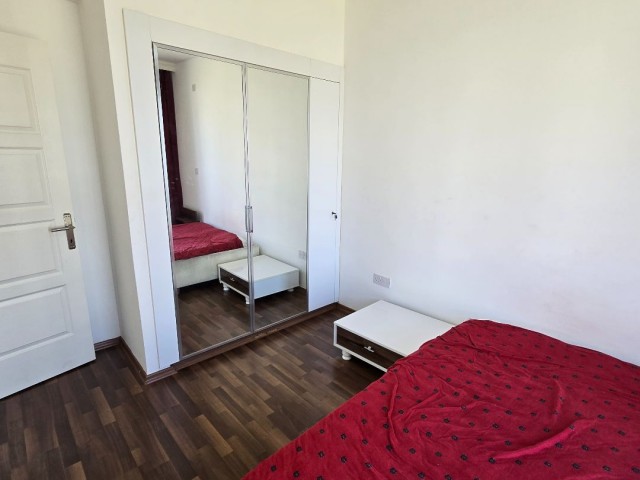 LEFKOŞA DEREBOYUNDA EŞYALI KIİRALIK DAİRE 2+1 90 M2 450 STG 