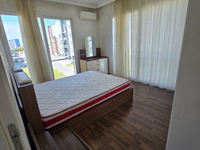 LEFKOŞA DEREBOYUNDA EŞYALI KIİRALIK DAİRE 2+1 90 M2 450 STG 