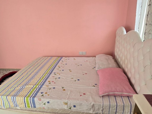 LEFKOŞA KÜÇÜK KAYMAKLI BÖLGESİNDE KİRALIK 2+1 DAİRE FULL EŞYALI 400 STG 