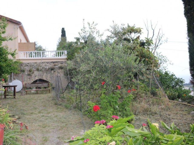 4 Bedroom Traditional House for Sale in Lapta