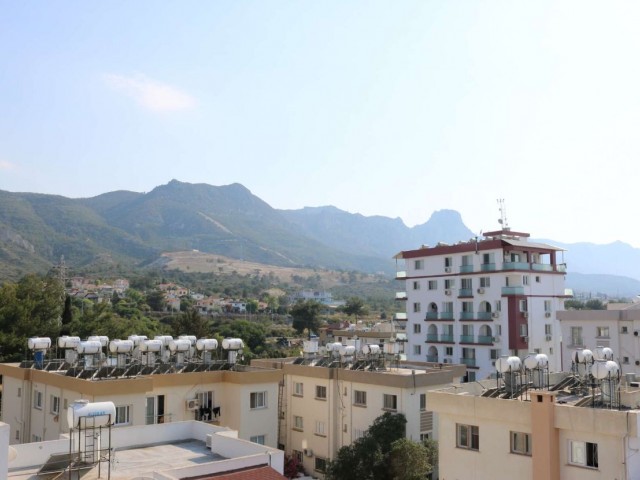 2-Zimmer-Wohnung zum Verkauf in Kyrenia ** 