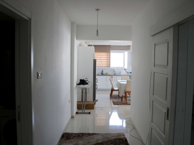 2-Zimmer-Wohnung zum Verkauf in Kyrenia ** 