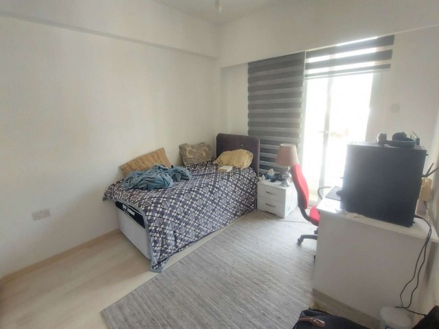 2-Zimmer-Wohnung zum Verkauf in Kyrenia ** 