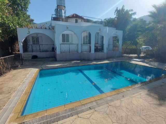 3 Schlafzimmer Bungalow zum Verkauf in Alsancak ** 