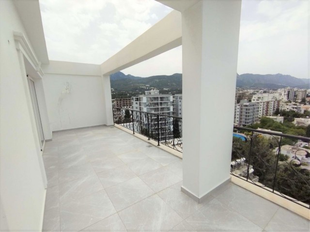 Penthouse mit 2 Schlafzimmern zum Verkauf in Kyrenia