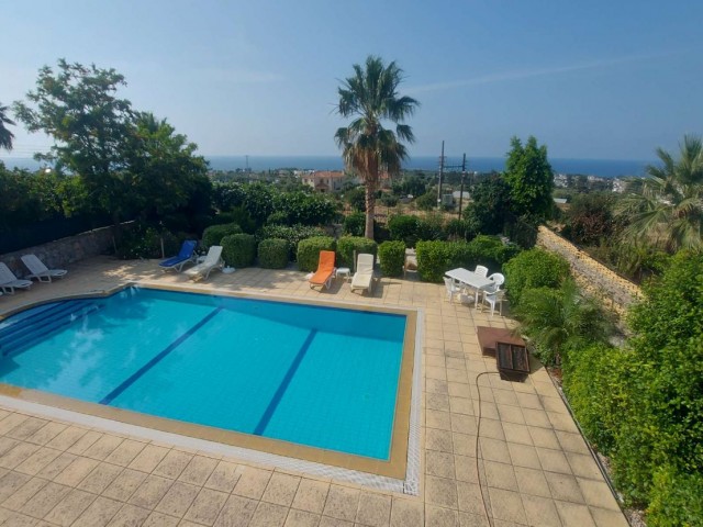 4 Bedroom Villa For Sale In Karsiyaka 