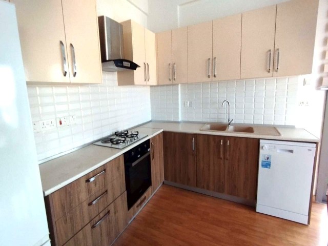 2+1 First floor apartment for sale in Edremit 