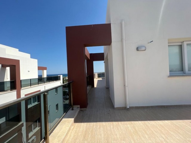 1 Bedrooms Penthouse Sea View _Long Beach_ Only 176000 Pounds