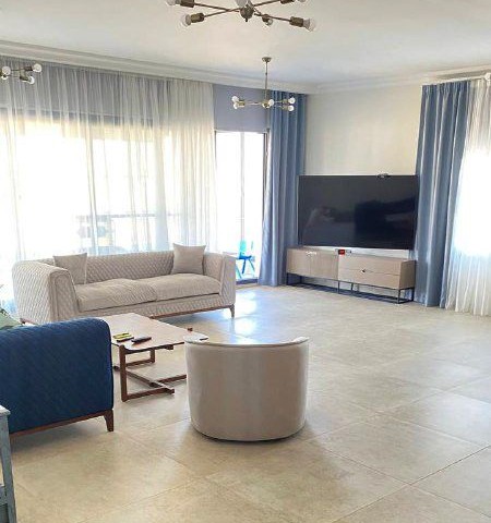 Penthouse 4+1 with sea view in Caesar Resort