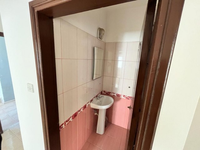 3+1 Flat for Sale in Famagusta, Suitable for an Office on the Street