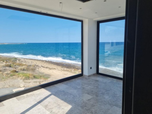 3 bedrooms sea front villa, in half donum land in karsiyaka girne