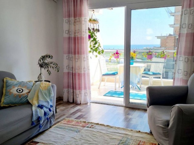 Apartment 1+1 with sea view and furnished in Caesar Resort
