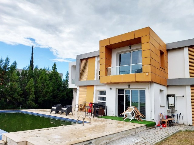 3+2 Luxusvilla mit Pool in Saklıkent, möbliert, Zentralheizung, Garage, Waschküche