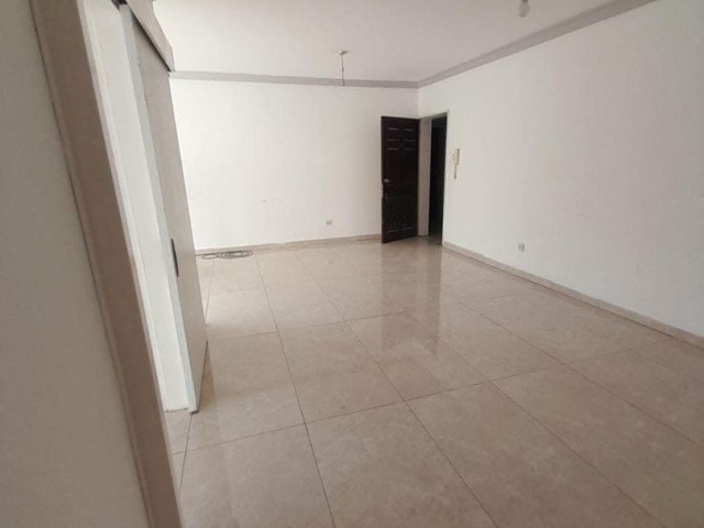 MAĞUSA MERKEZ SATILIK 3+1 DAİRE