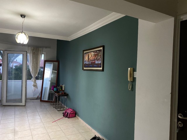 Girne Merkezende Kiralik 3+1 Eşyalı Daire. 