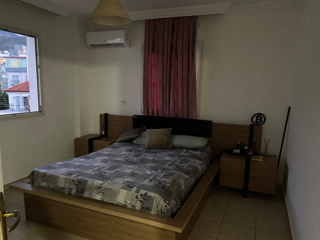 Girne Merkezende Kiralik 3+1 Eşyalı Daire. 