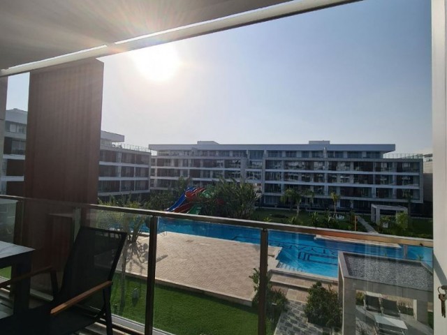 In Iskele, Courtyard complex 2+1 with a pool view, 122 sq.m, fully furnished at the lowest price. Good for living and renting for 120$ daily!! 