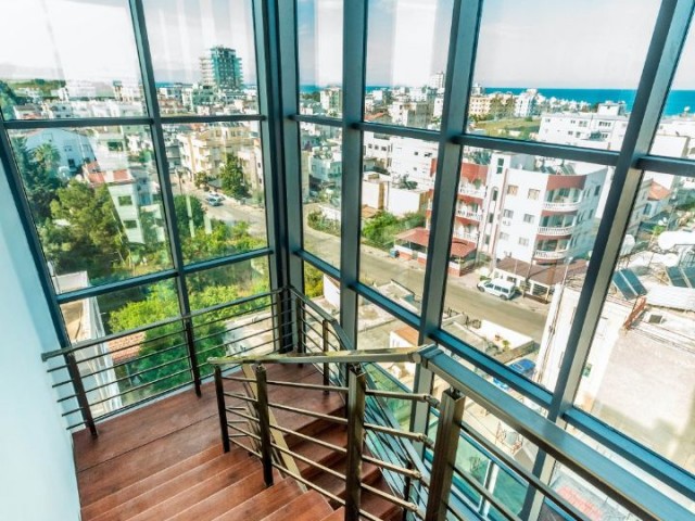 MUHTEŞEM KONUMDA DENİZ MANZARALİ PENTHOUSE 