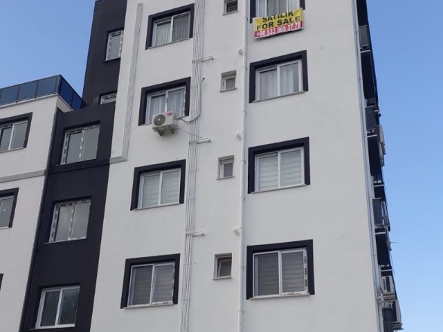 آپارتمان 2+1 برای فروش در منطقه چاناکاله، مبله، ساخته شده در سال 2022.