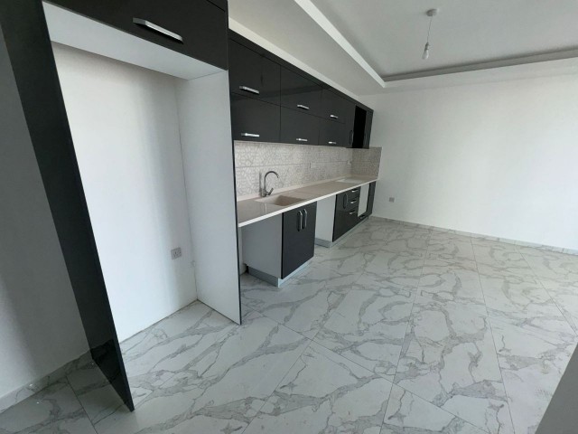 In popular area Long Beach Ready 2+1, 85 sq.m, block A. from the owner. All taxes, trafo paid. 500 m to the sea. There is a public roof terrace for residents. Ready ro live or rent! 