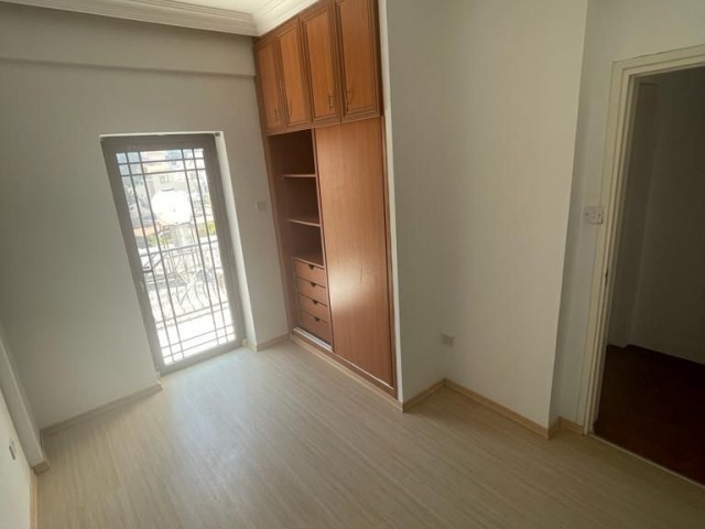 Girne Merkezde Satılık Penthouse 3+1