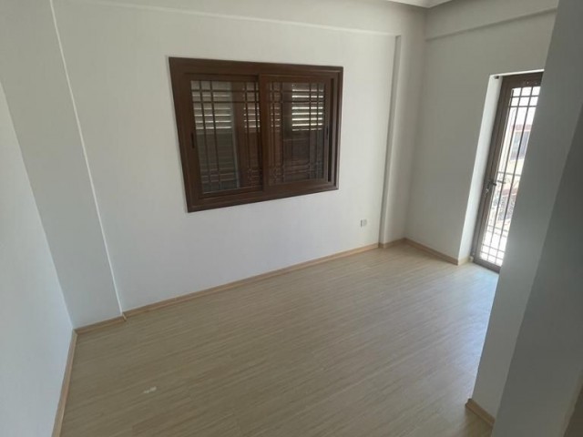 Girne Merkezde Satılık Penthouse 3+1