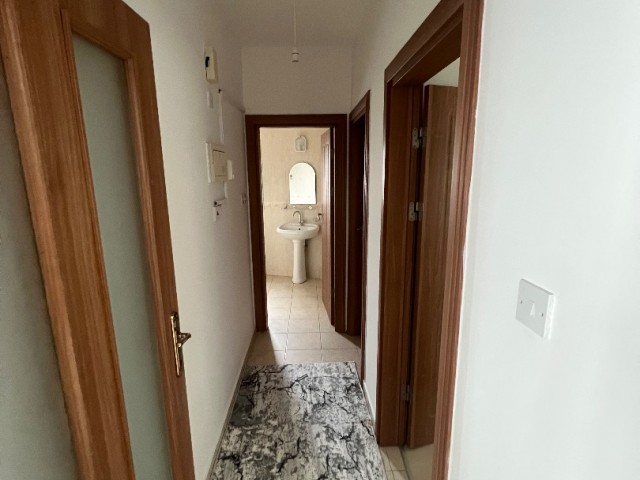 GİRNE MERKEZDE FUL EŞYALI 2+1 DAİRE