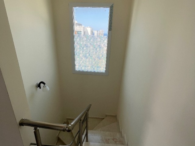 KYRENIA DUPLEX PENTHOUSE 3 BEDROOM