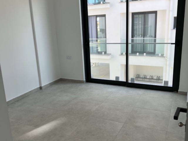 NEUE 2 + 1 WOHNUNG IM ZENTRUM VON GUINEA 