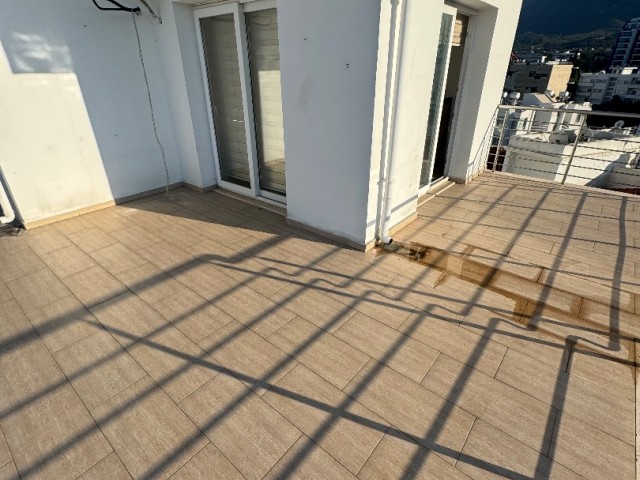 Penthouse 2+1 zum Verkauf in Kyrenia