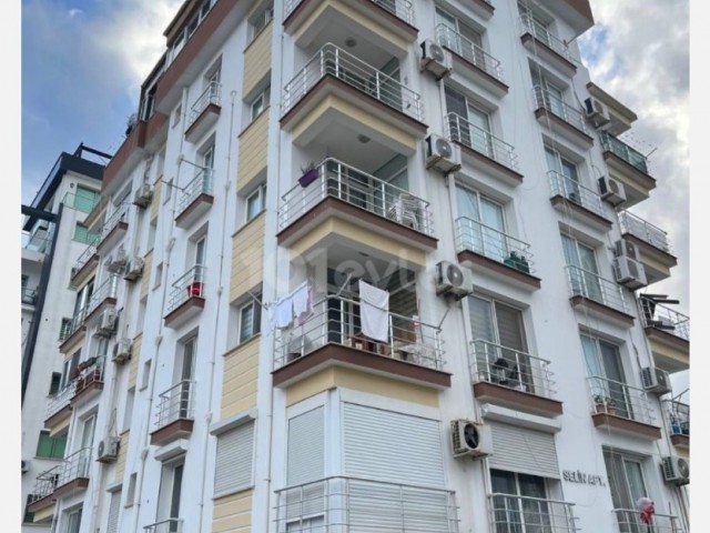 2+1 WOHNUNG ZU VERMIETEN IM KYRENIA CENTER