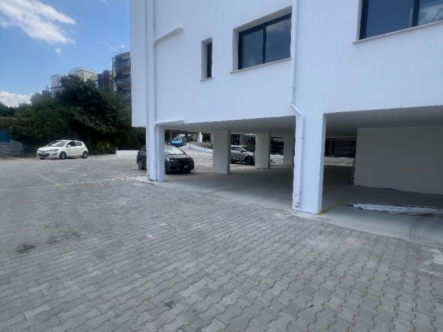 2+1 NEW FLAT WITH MASTER BATHROOM IN THE RIGHT CENTER OF GIRNE