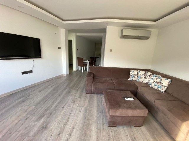 Flat For Sale in Yukarı Girne, Kyrenia