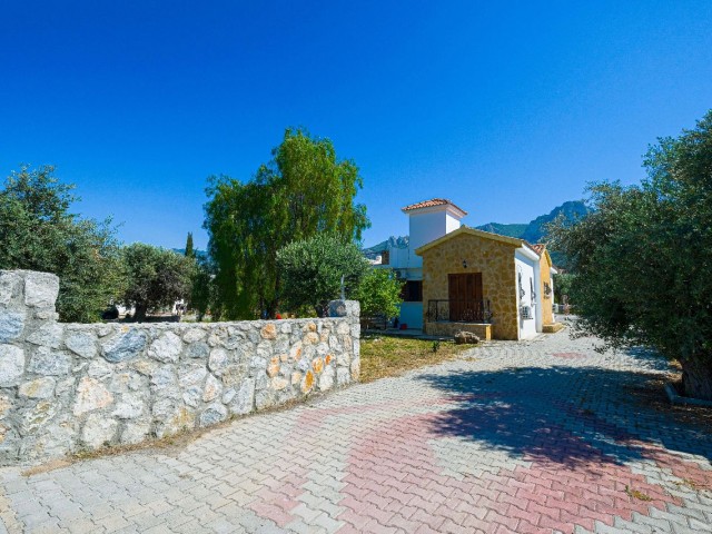 Villa For Sale in Zeytinlik, Kyrenia