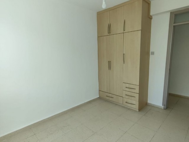 3+1 Wohnung Zu Verkaufen In Nikosia Kermiya ** 