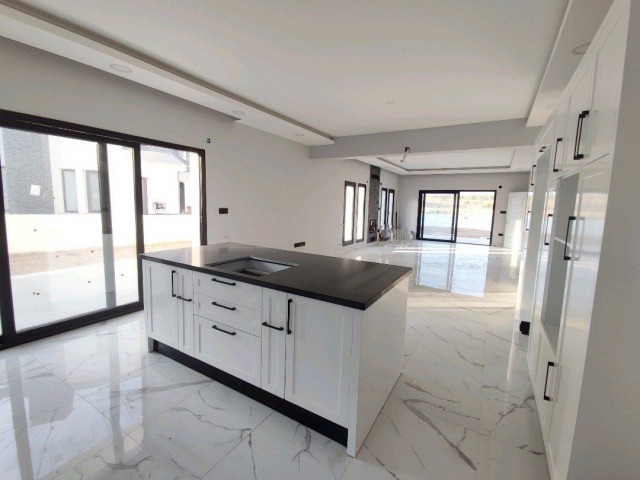 4 + 1 Villa for Sale in Nicosia Gönyeli ** 