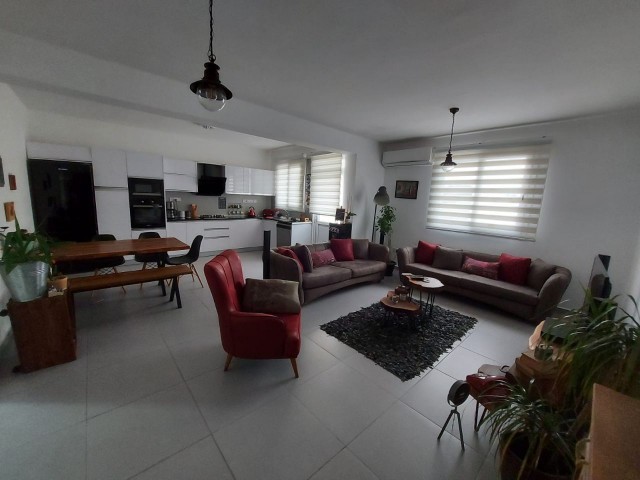 3+1 terraced apartment for sale in Hamitkoy ** 